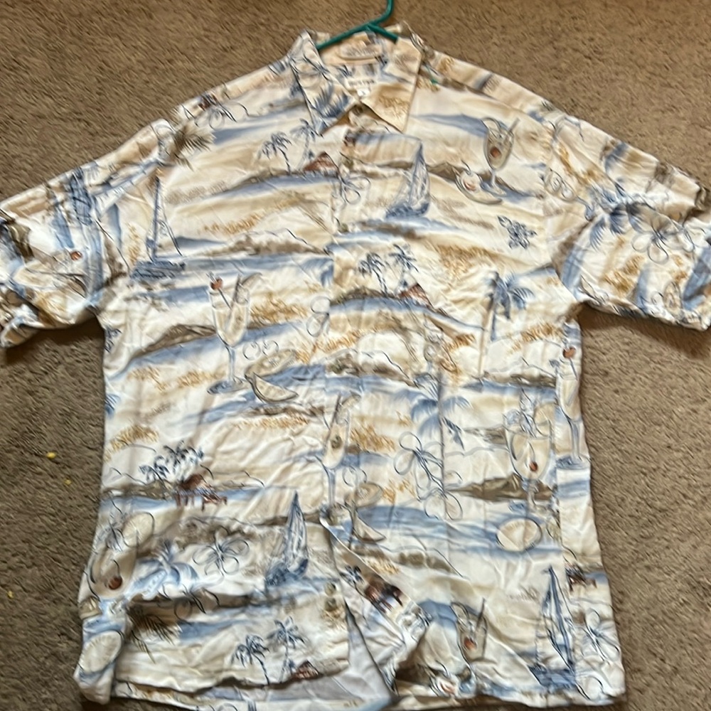 Pierre Cardin Hawaiian Style Vintage button up shirt size Medium